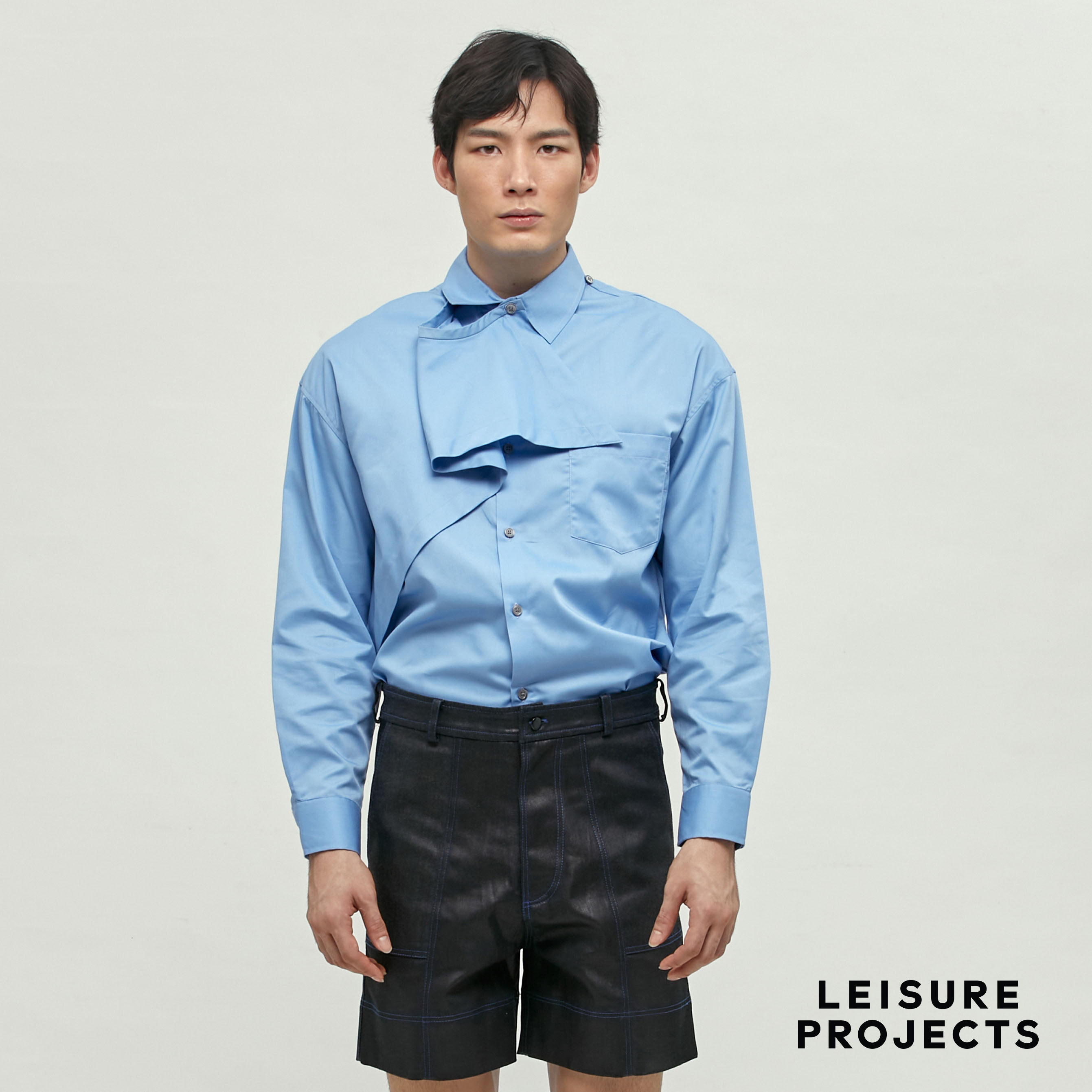 (LEISURE PROJECTS) workwear shorts กางเกงขาสั้น LEISURE PROJECTS ผ้า light denim ดีเทล เย็บเส้นด้าย double stitching สีcontrast