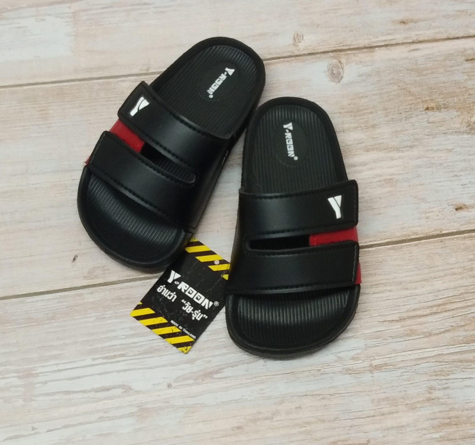 SCPPLaza รองเท้าแตะเด็ก Yroon วัยรุ่น REV33-Y25 Y20 สวมใส่สบาย ราคาพิเศษ ของพร้อมส่ง