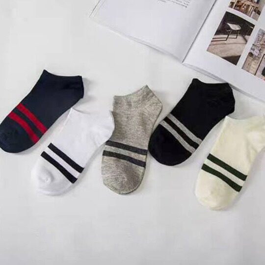 ? Fashion Socks ถุงเท้า ถุงเท้าข้อสั้น ** คละสี **  ถุงเท้าผ้าฝ้าย ถุงเท้าแฟชั่น ถุงเท้าผู้ชาย ถุงเท้าผู้หญิง Socks ถุงเท้าราคาถูก Men Socks