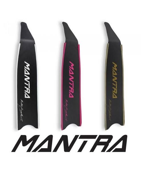 Carbon Fiber Fins (Blades) MANTRA (Foot ​pocket Black​)