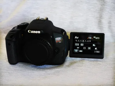 Canon Kiss X7i (Canon EOS 700D Rebel T5i) DSLR Black Body. Digital SLR Camera - ตัวกล้อง