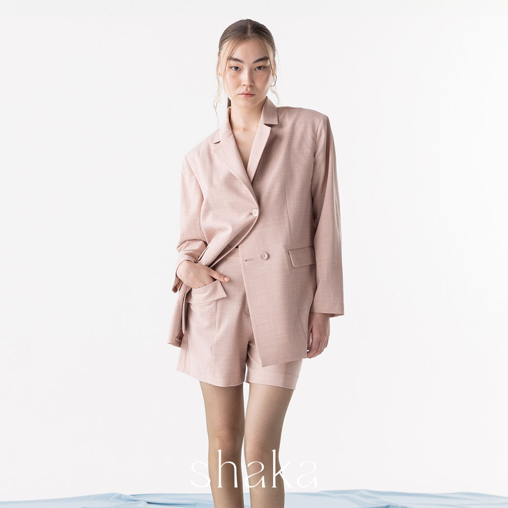 Shaka SS24 Checker Blazer Double-Breasted Suit เสื้อเบลเซอร์ ทรงโอเวอร์ไซส์ ลายเช็ค JK-8240610 ราคา 4,165 บาท*ส่งฟรี