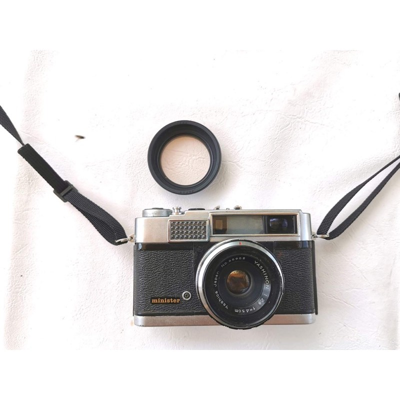 กล้องฟิล์ม Yashica​ minister ราคา 1,400 บาท*ส่งฟรี