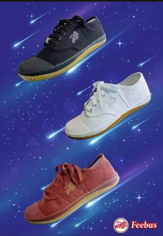 ภาพหน้าปกสินค้ารองเท้าผ้าใบนักเรียน feebus รุ่น FB-5809