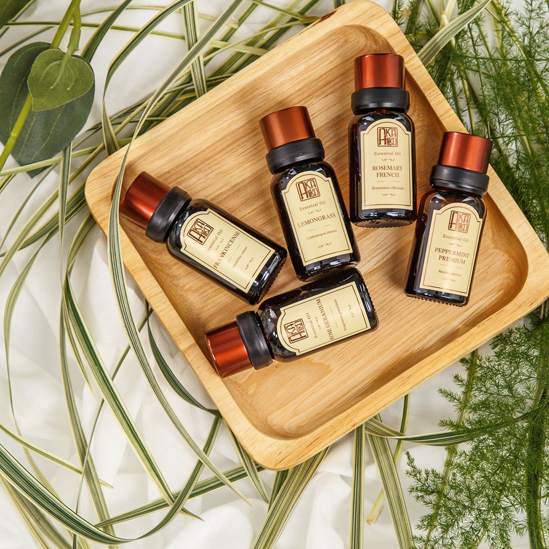 Akaliko Essential Oil 15 ml - อะกาลิโก น้ำมันหอมระเหย ออยหยดเตาอโรม่า น้ำมันหยดเตา น้ำหอมอโรม่า aroma aromatherapy ราคา 450 บาท*ส่งฟรี