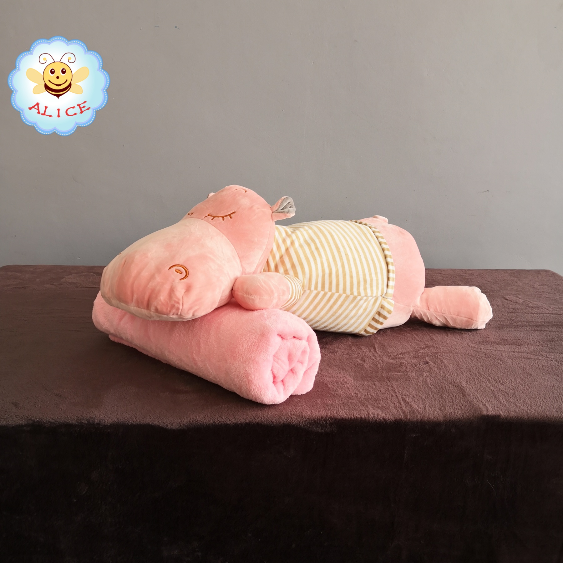 ตุ๊กตาหมอนผ้าห่ม ผ้าห่มนาโน 1.1x1.6 m  หมีขี็เซา ฮิปโป ช้าง หมู หมา alicdolly