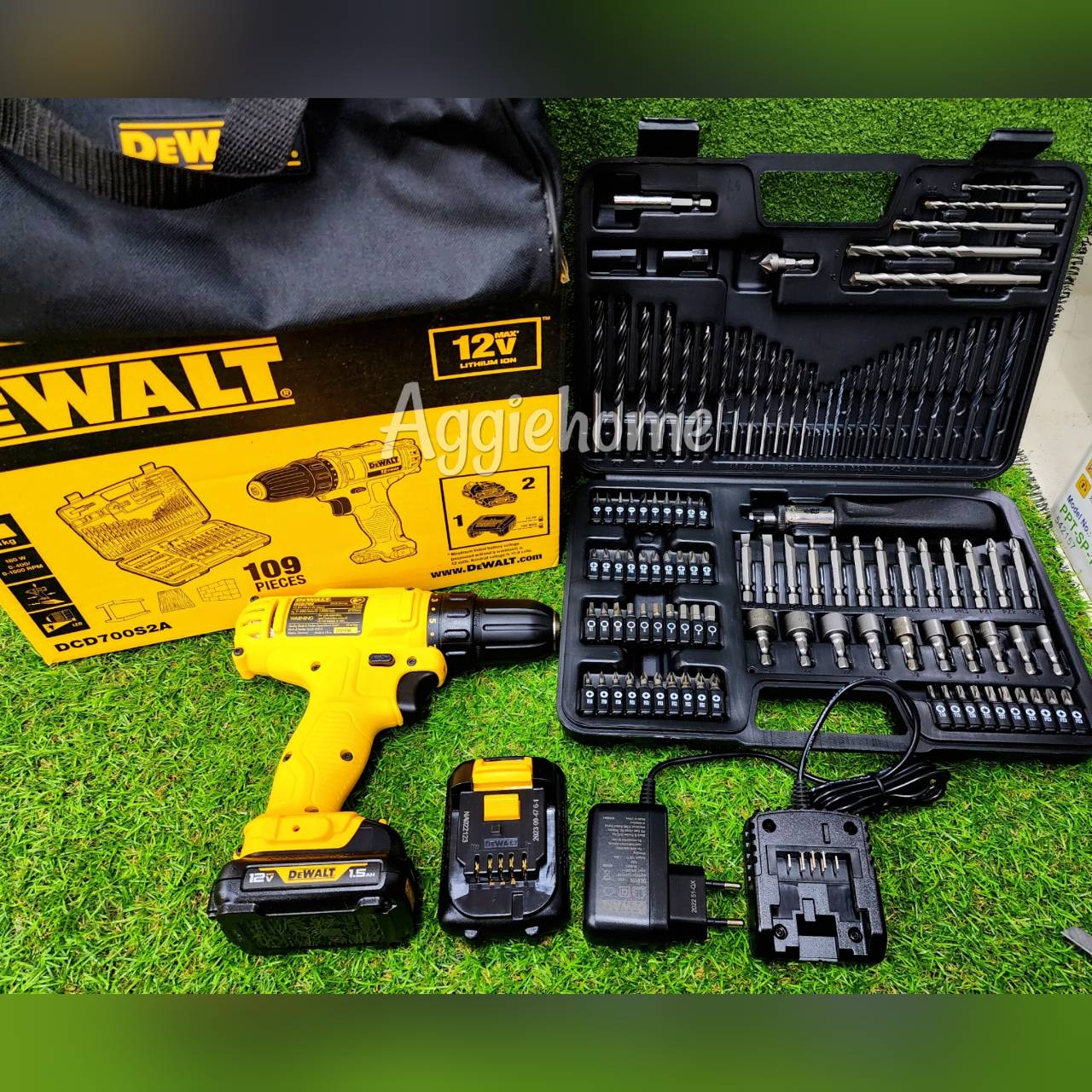 DEWALT สว่าน รุ่น DCD700S2A 12V 10MM. (แบต+แท่นชาร์จ+ดอกสว่าน 109ชิ้น) DRILL DRIVER ปรับซ้าย-ขวา สว่านไร้สาย สว่านแบตเตอรี่ เจาะไม้/เจาะเหล็ก/เจาะโลหะ เครื่องมือช่าง งานซ่อมแซม จัดส่ง FLASH ราคา 4,390 บาท*ส่งฟรี