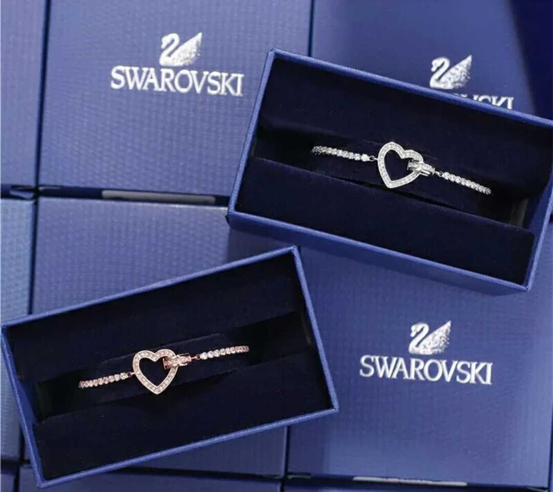 【SALE】?พร้อมส่ง?Swarovskiแท้ swarovski กำไล LOVELY สร้อยข้อมือสุภาพสตรี สวารอฟส ของแท้ 100% Swarovski bracelet SWAROVSKI swaroski สร้อยแฟชั่น ของขวัญวาเลนไทน์
