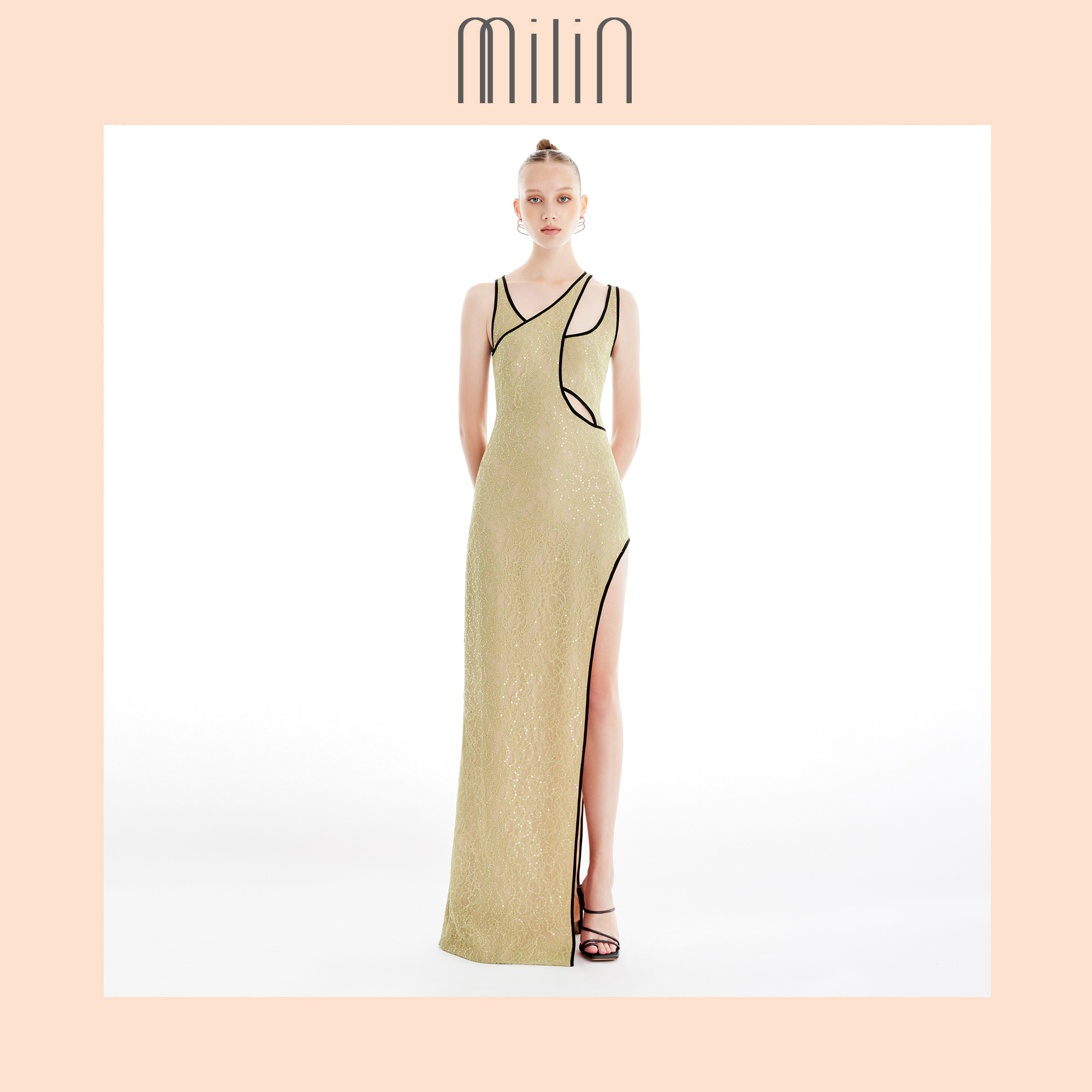 [MILIN] Scoop neckline with cut-out full length Slim fitted dress เดรสยาคัทเอาท์คอโค้งทรงเข้ารูปพอดีตัวซ้อนผ้าแบบเลเยอร์ / Goddess Dress ราคา 5,519 บาท*ส่งฟรี