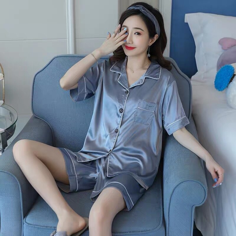 ชุดนอนผ้าซาตินสีพื้น ชุดนอนแฟชั่นเกาหลี ชุดนอนผู้หญิง ชุดนอนราคาถูก แฟชั่น2020 ชุดนอนผ้าลื่น นุ่มใส่สบาย