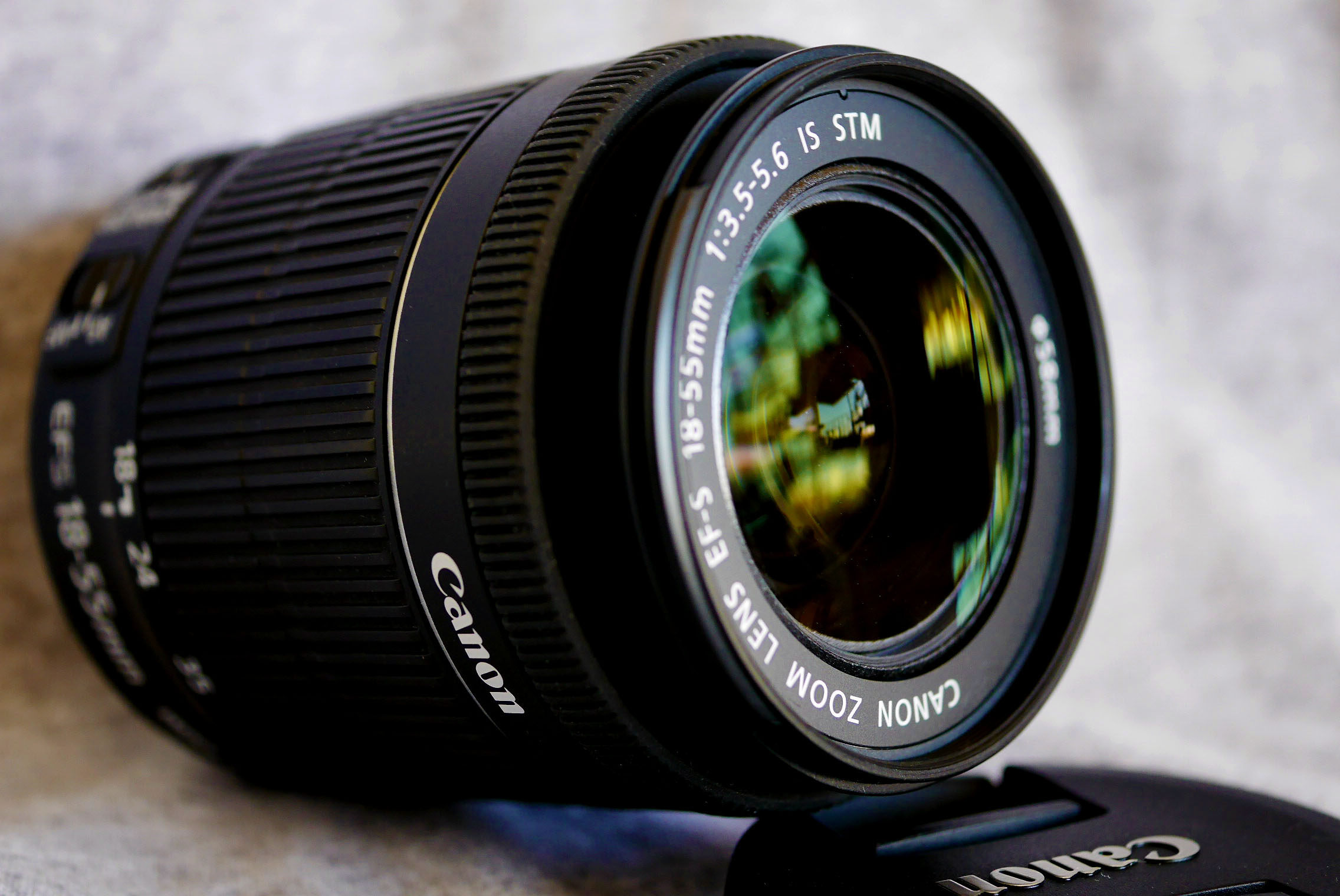 Canon EF-S 18-55mm f3.5-5.6 IS STM Lens, 18-55mm f/3.5-5.6