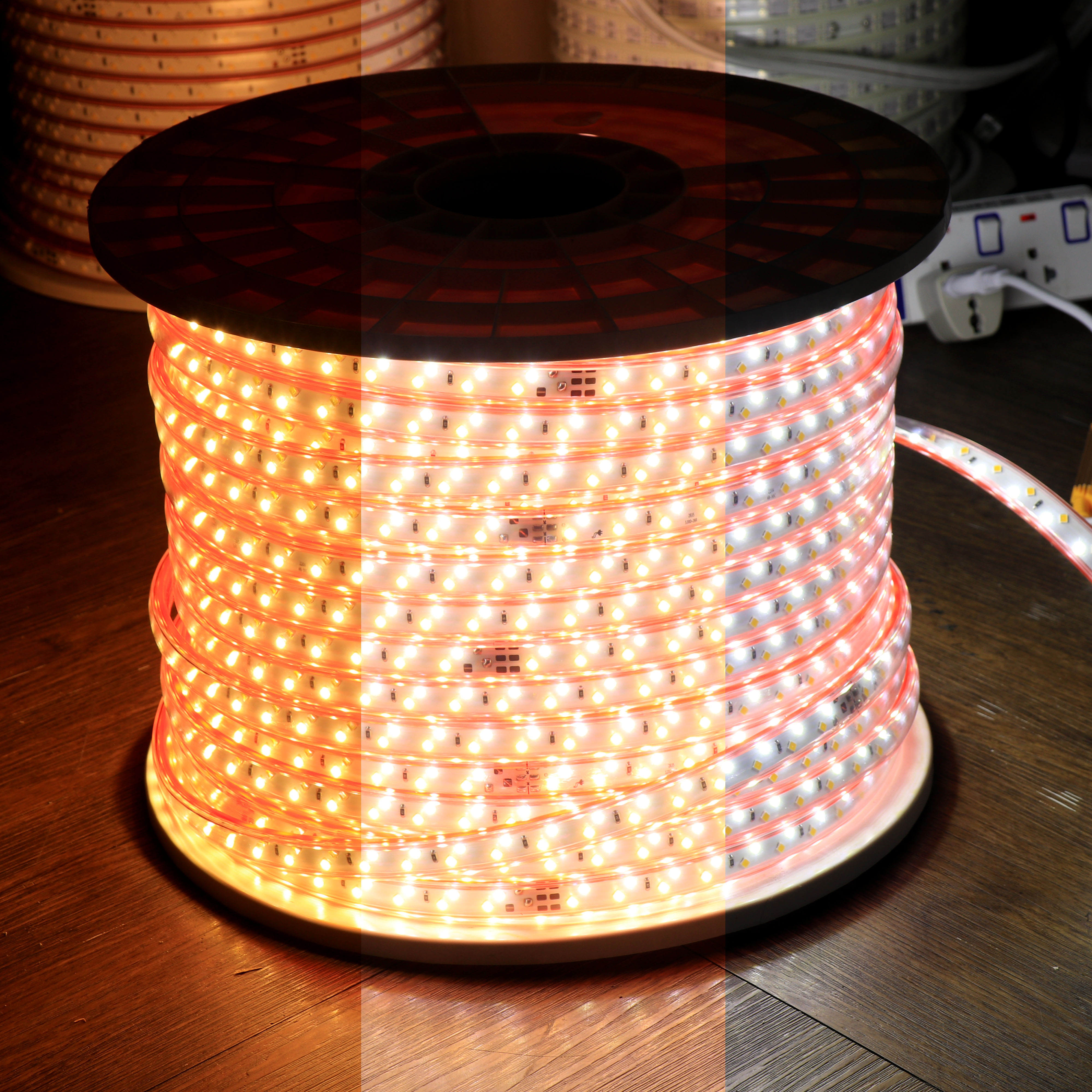 RGB ไฟสามสี LED Led Light Strip Three-color 220V Waterproof เปลี่ยนสีได้ ไฟเส้นเปลี่ยนได้ 3 สี คุณภาพสูง สว่างมาก