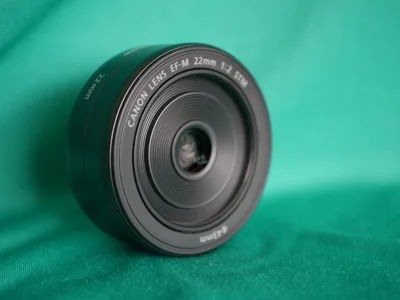 Canon EF-M 22mm f2 STM Lens (Black / Graphite), EFM 22mm F/2 EOS M Mount