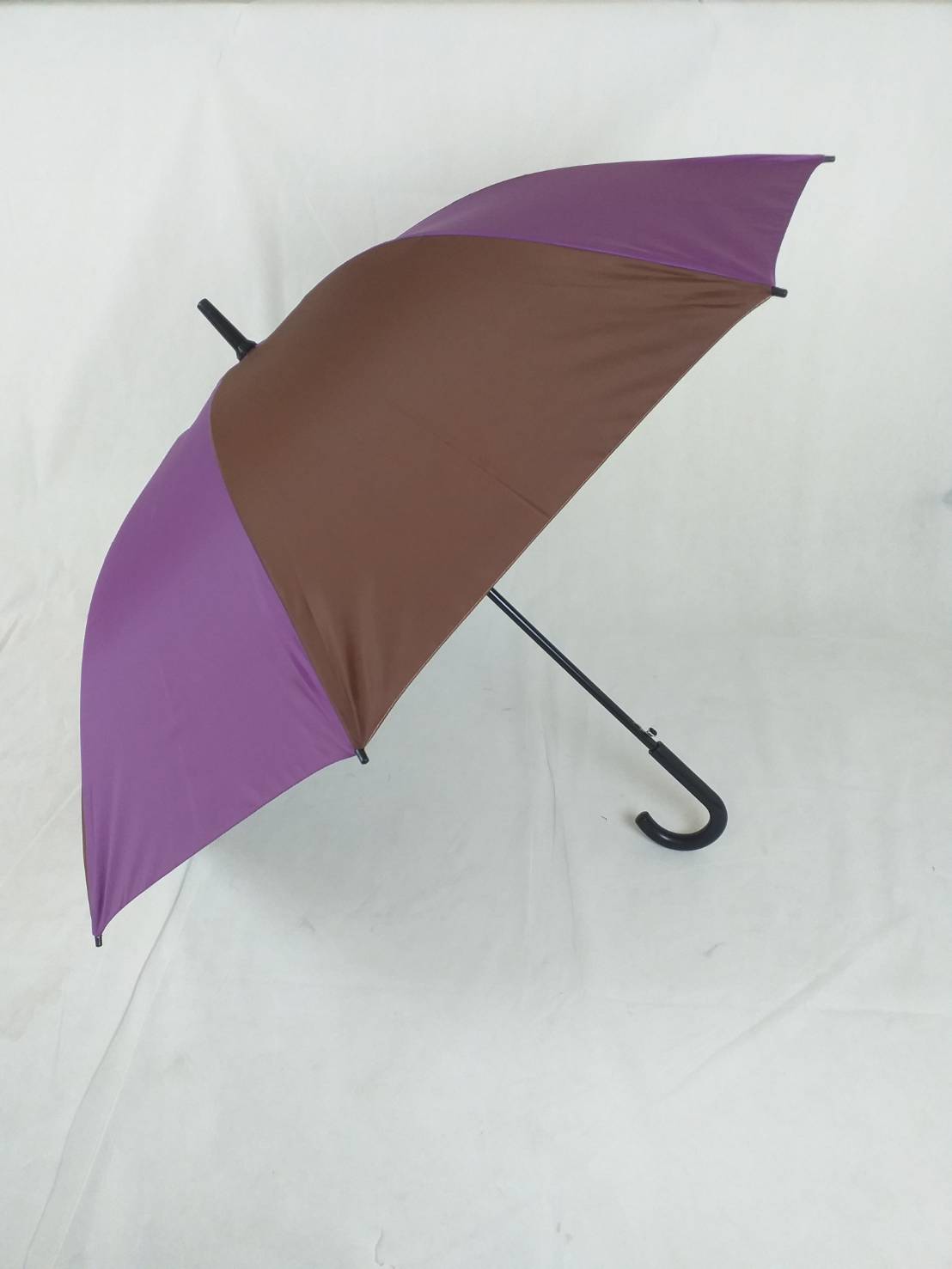 ร่มกอล์ฟ ร่มคันใหญ่ เปิดออโต้ รหัส 28142-7 แกนเหล็กแข็งแรง ผ้าทูโทน ด้ามงอ กันUV ร่มกันแดด กันน้ำ ผลิตในไทย golf umbrella
