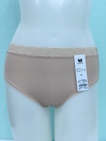 Wacoal Panty กางเกงใน ทรงเต็มตัว ขอบลูกไม้ สีขาว (1 ตัว) กางเกงในผู้หญิง กางเกงในหญิง ผู้หญิง วาโก้ เต็มตัว บาง เย็นสบาย รุ่น WU4M02