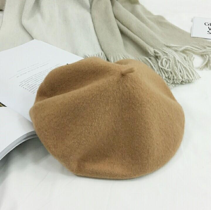 หมวกเบเร่ต์ beret (ผู้ใหญ่) มีสต๊อกสินค้าที่ไทย??