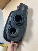 06 / A205 630 86 03 / เบ้าฝาถังน้ำมัน / W205 / 2015-2018 เบิกศูนย์ เบนซ์ (MBGS)