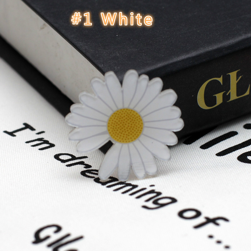 Daisy Brooch น่ารักญี่ปุ่น หมุดเข็มกลัด (ฟิล์มป้องกันบนพื้นผิว)