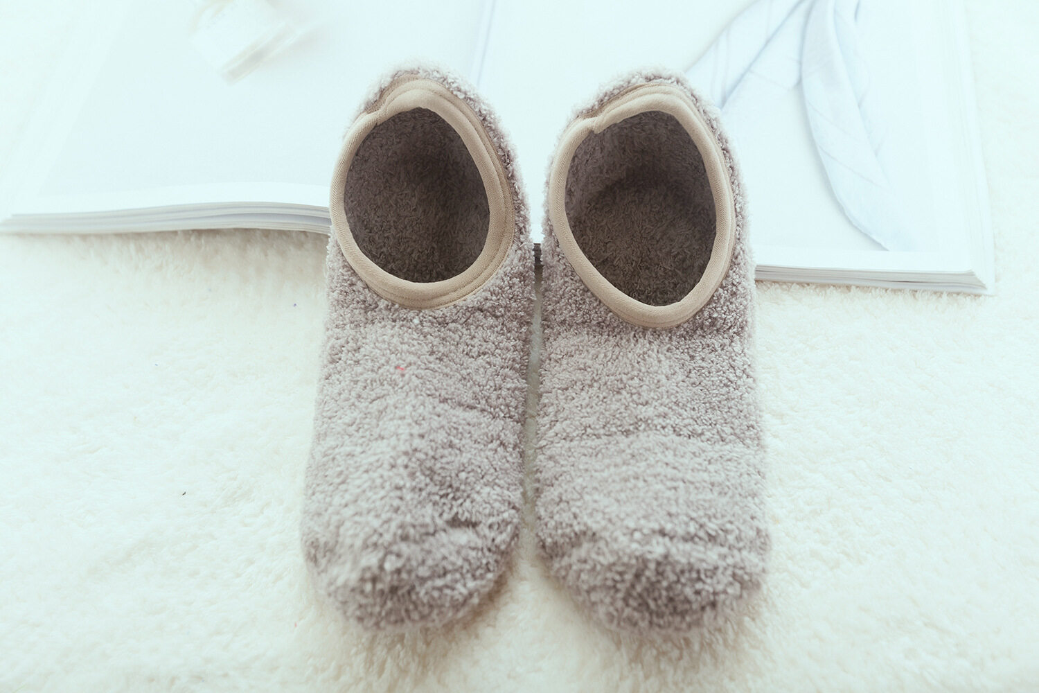 ถุงเท้า ข้อสั้นกันหนาว มีปุ่มกันลื่น ผู้สูงอายุใช้ได้