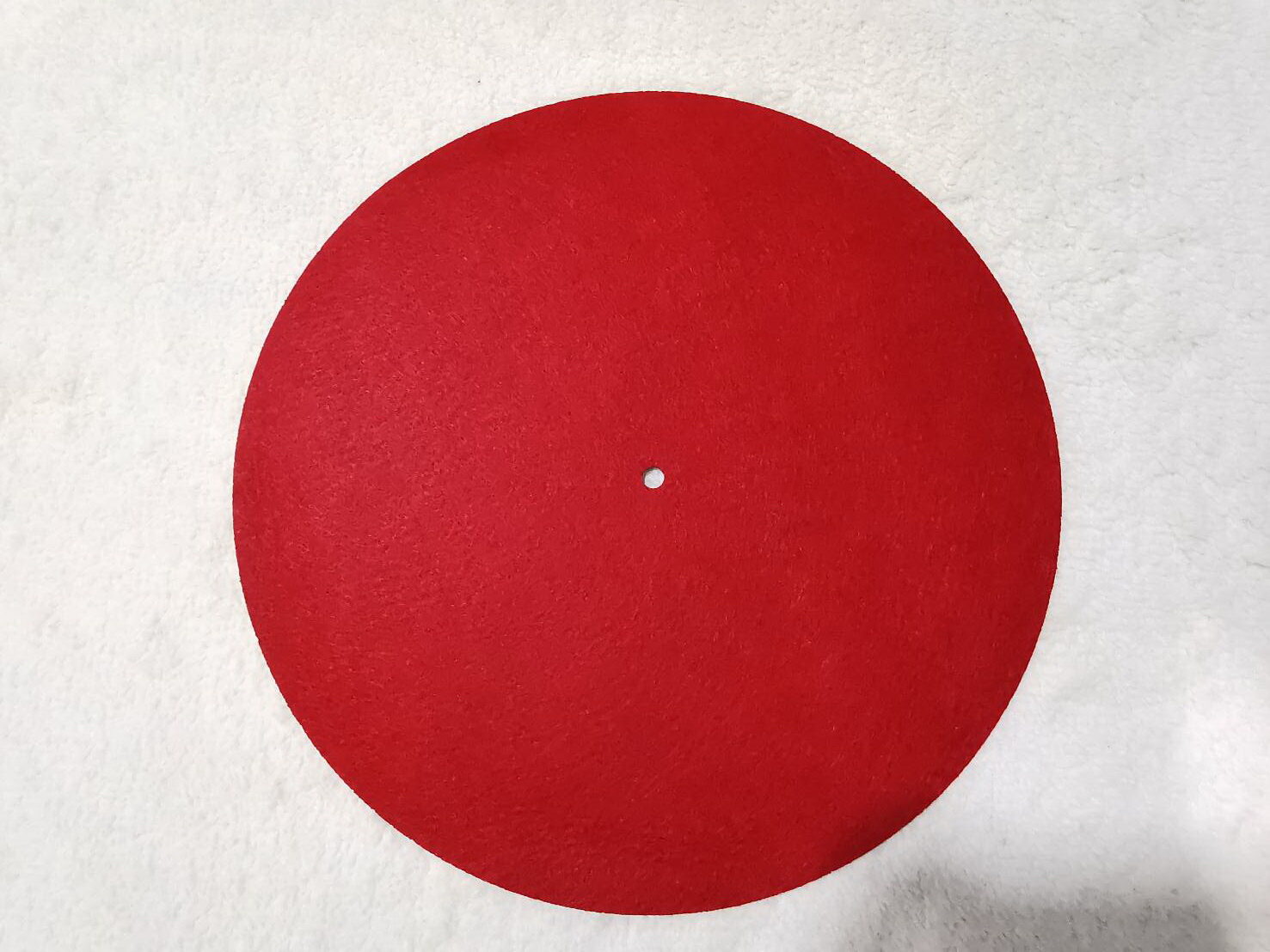แผ่นรองแผ่นเสียง(กัมมะหยี่) Slipmat สำหรับรองแผ่นเสียง12"(Red หนา3mm./Black หนา 2mm./3mm.) ช่วยป้องกันการสั่นสะเทือนขณะเล่นแผ่นเสียง(Vinyl) ป้องกันรอย