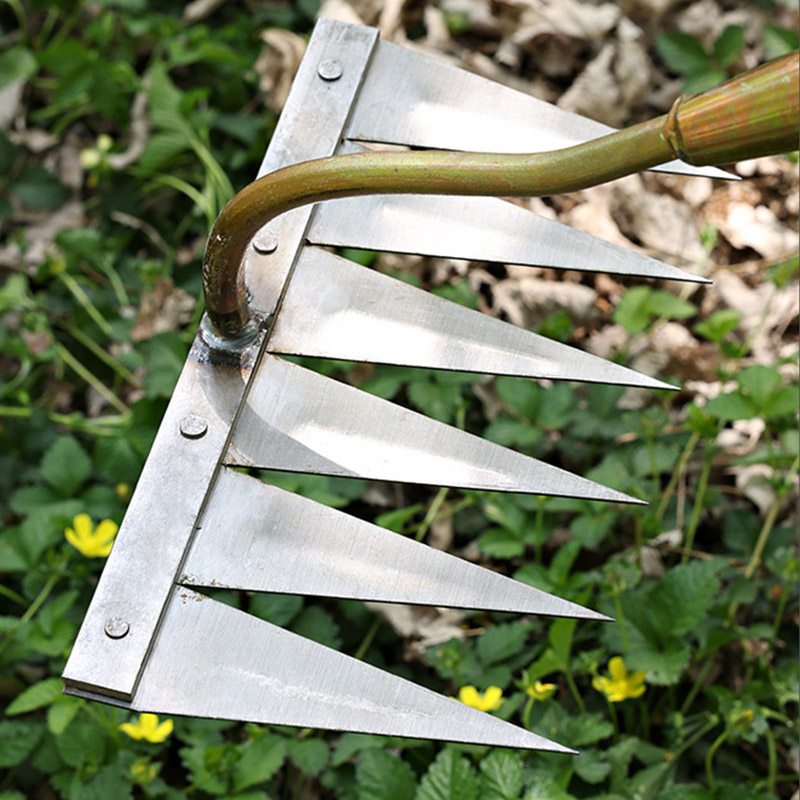 Fenglin ⚡พร้อมจัดส่ง⚡คราด คราดหญ้า คราดเหล็ก 7ฟัน 6ฟัน 5ฟัน 4ฟัน คราดถากหญ้า คาดหญ้า คราดเหล็ก คาดหญ้าเหล็ก คราด แข็งแรงไม่งอง่าย เครื่อง มือ ราคา 125 บาท*ส่งฟรี