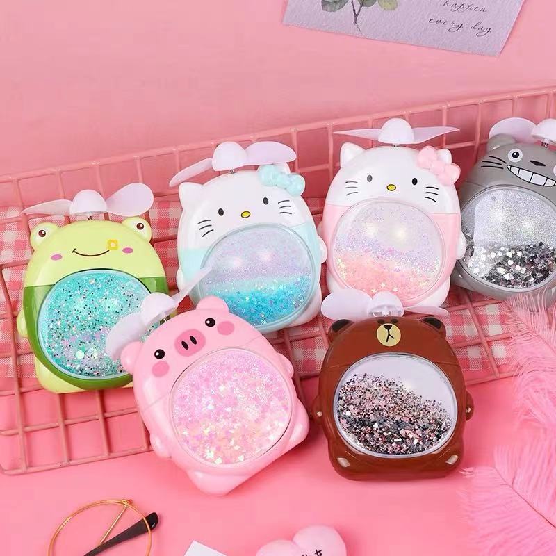 🌈พร้อมส่ง🌈 พัดลมมินิ ลายการ์ตูน + ไฟ + ตู้น้ำประกายวิบวับ