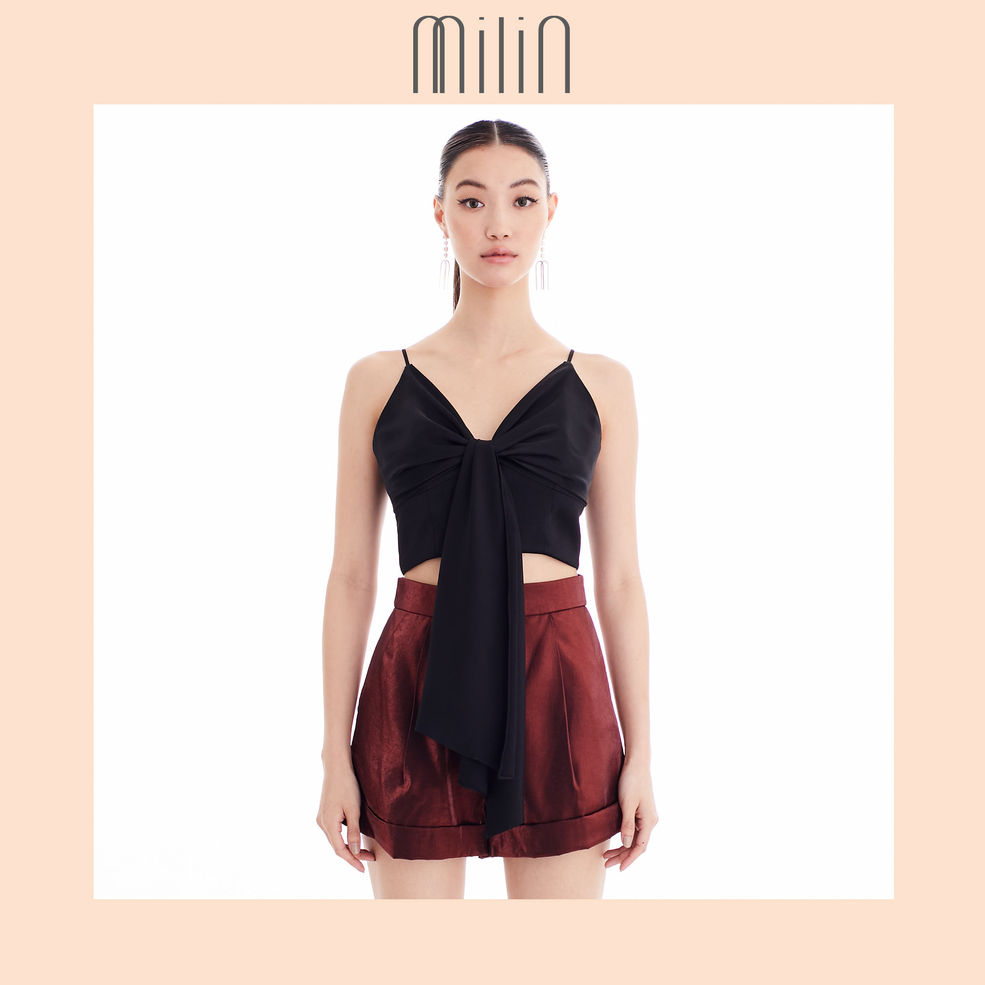 [MILIN] Front knotted spaghetti strap crop top เสื้อสายเดี่ยว คอวี ทรงครอป ผูกหน้า Grace Top สีดำ/ สีขาว/ สีนู้ด Black/ White/ Nude ราคา 1,021 บาท*ส่งฟรี
