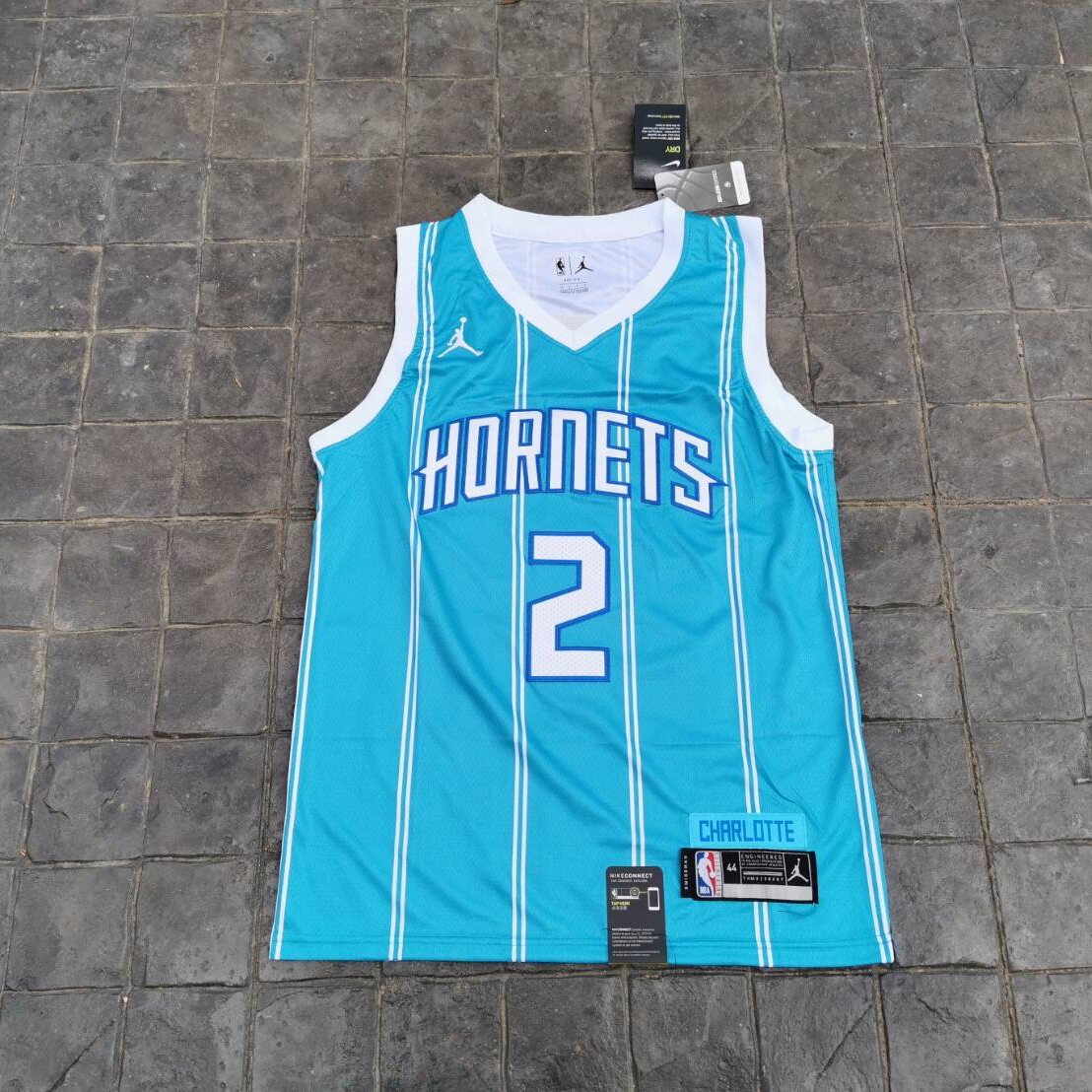 เสื้อบาสเกตบอล basketball jerseys(พร้อมจัดส่ง)#Hornets New city edition. 2 Ball.