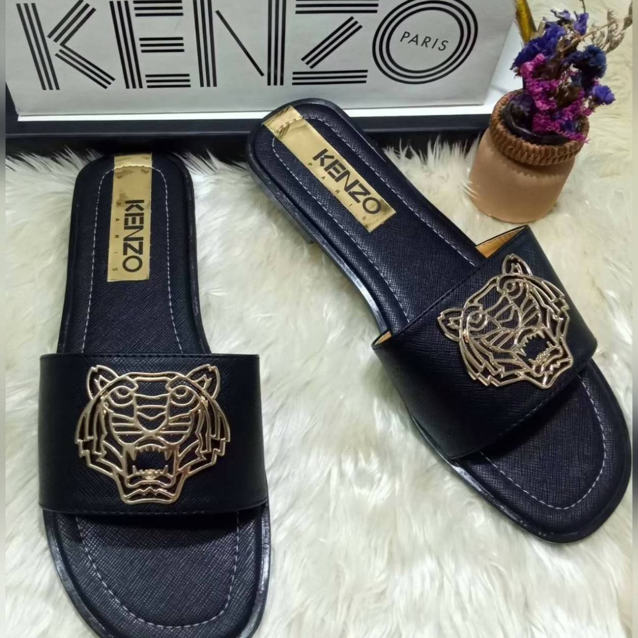 รองเท้า ไซส์ 36- 44 ส้นเตี้ย ลายเสือ KenZO ออกแบบน่ารัก สีสวย มีสไตล์ คะ