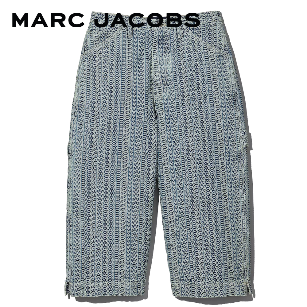 MARC JACOBS THE WASHED MONOGRAM OVERSIZED DENIM SHORT PF23 2P3RBT004D02 กางเกงขาสั้น ราคา 18,900 บาท*ส่งฟรี