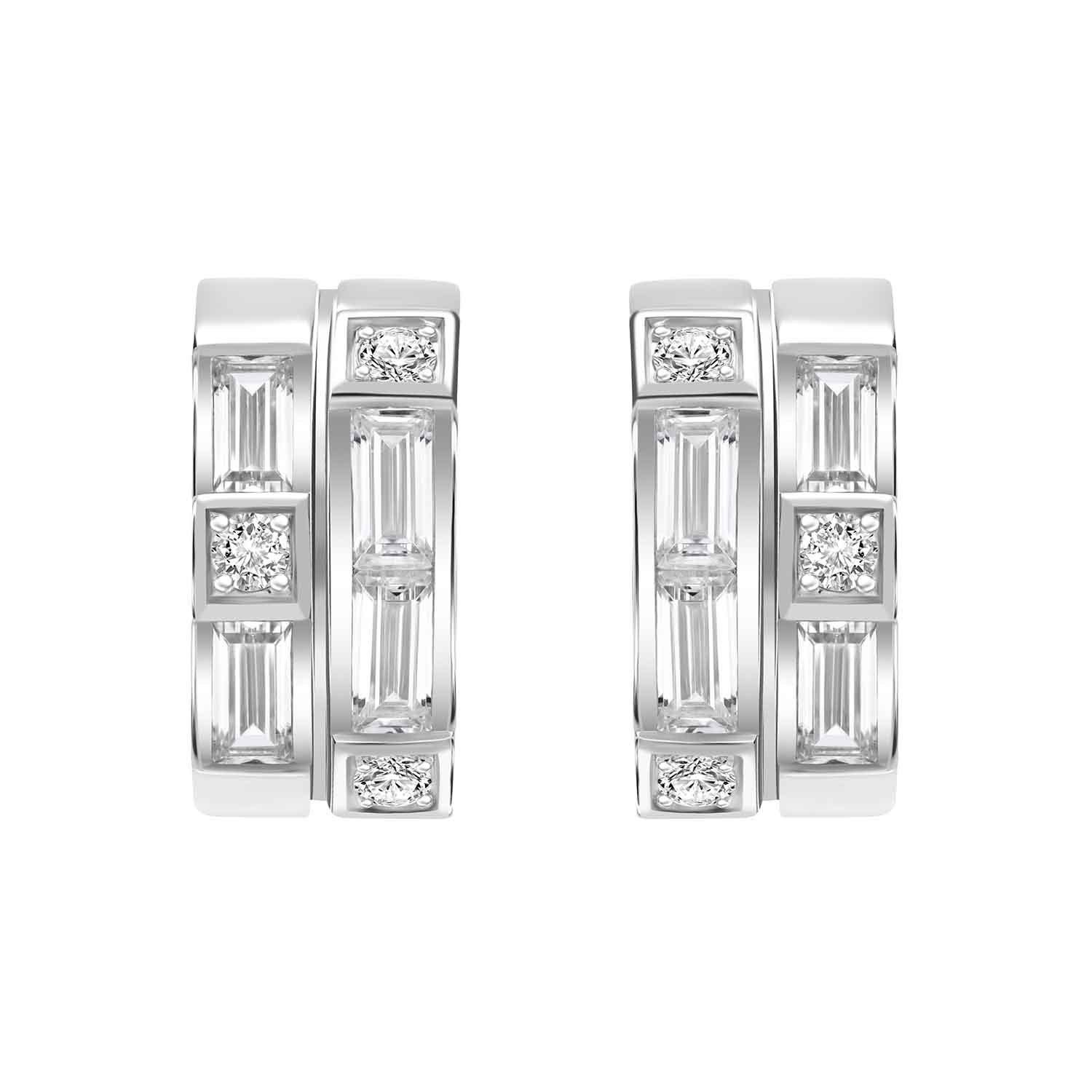 Merii ต่างหูห่วงเงินแท้ 925 ชุบโรเดียม ประดับเพชร CZ ดีไซน์ครึ่งห่วง 2 แถว รูปทรงบาเก็ต : ต่างหูเพชรCZ Quadri 221E0450-01 ราคา 2,560 บาท*ส่งฟรี