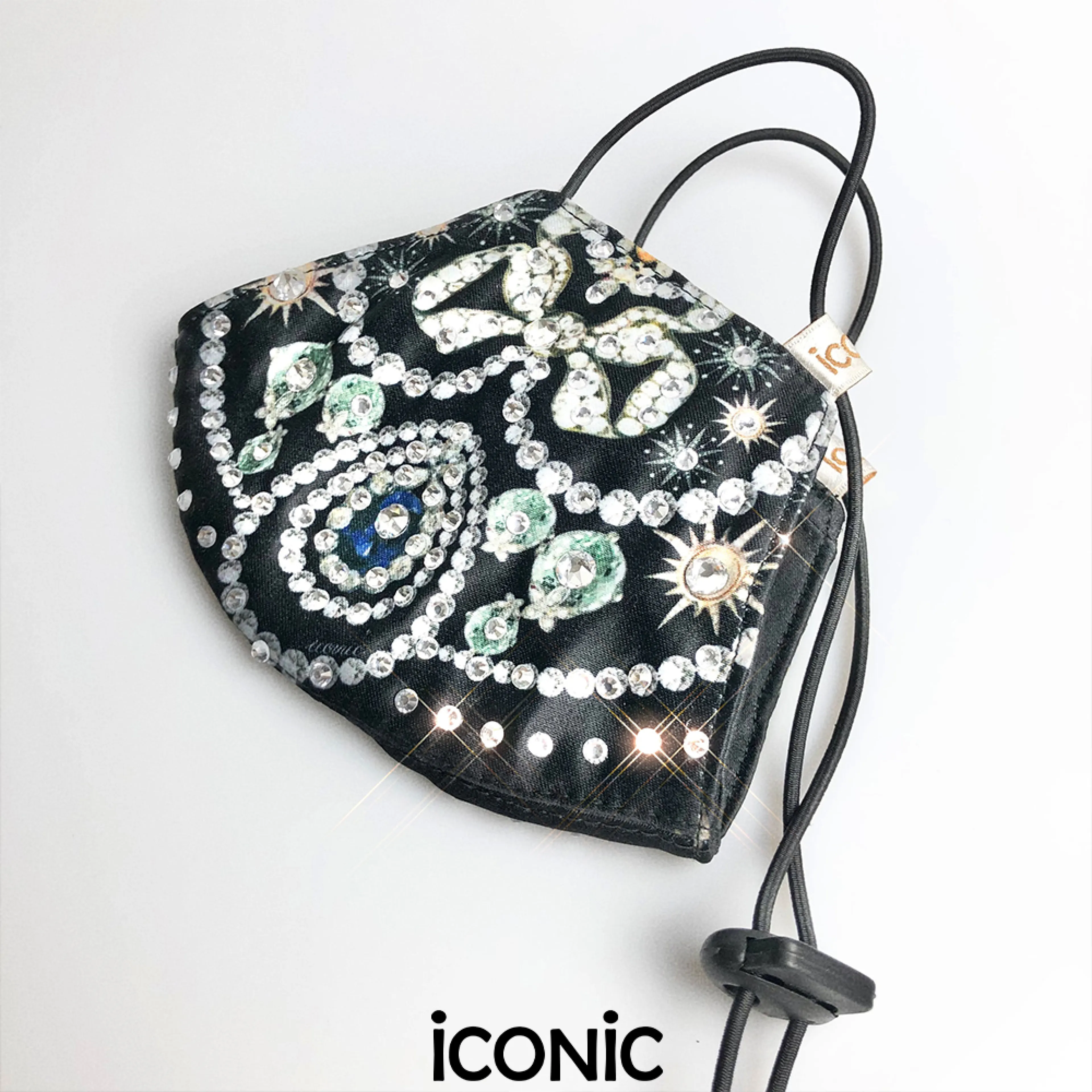 iCONiC BLACK UNIVERSE CRYSTALS MASK #6202 หน้ากากผ้า สีดำ ประดับ คริสตัล พิมพ์ลาย อัญมณี สายยาว ปรับได้ หน้ากากแฟชั่น หน้ากากอนามัย หน้ากากวิบวับ