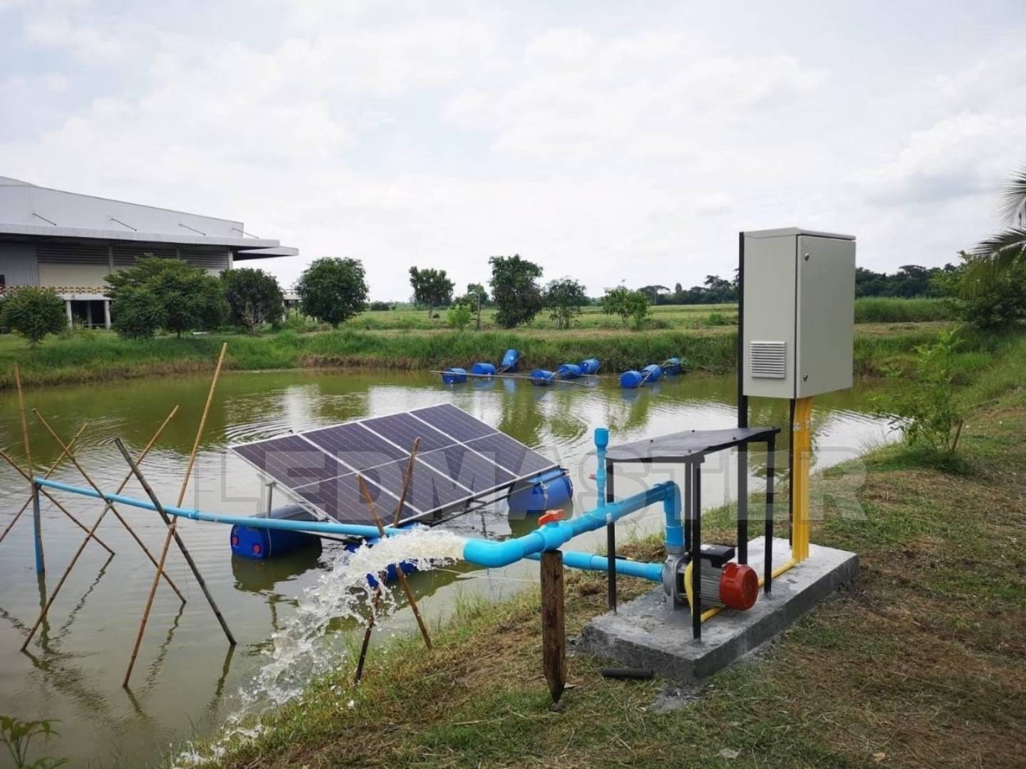 มาตรฐานสวทช.ไฮบริดเเท้ อินเวอร์เตอร์ ปั้มน้ำโซล่าเซลล์ 2.2 KW 3HP คุณภาพสูง สูบน้ำเเรง ใช้เเผงน้อย ปัมโซล่าเซล อินเวอร์เตอร์ไฮบริด 3 เฟส