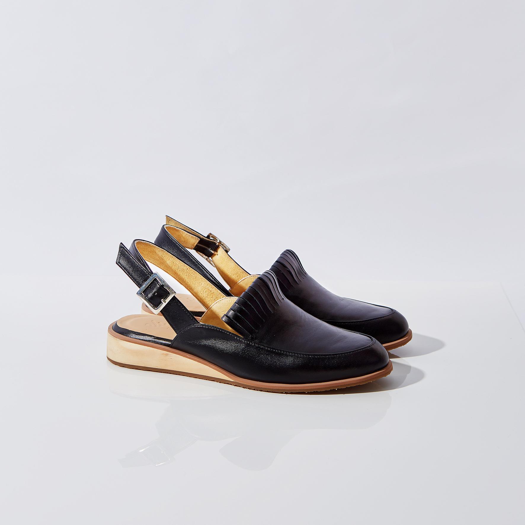 make a move รองเท้าผู้หญิง PINE Slingback Loafers *หากสินค้าพร้อมส่งหมด สามารถกดสั่งซื้อเป็นสินค้าพรีออเดอร์