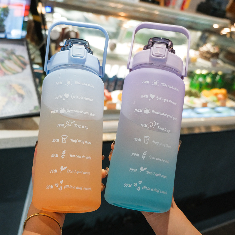 ขวดน้ำ2ลิตรขวดน้ำพกพาสวยๆขวดน้ำพกพาขวดน้ำพลาสติกแบบพกพา 2000ml Water Bottles กระติกน้ำพกพาน่ารัก มีมาตรบอกระดับน้ำ สไตล์สปอร์ต(222)