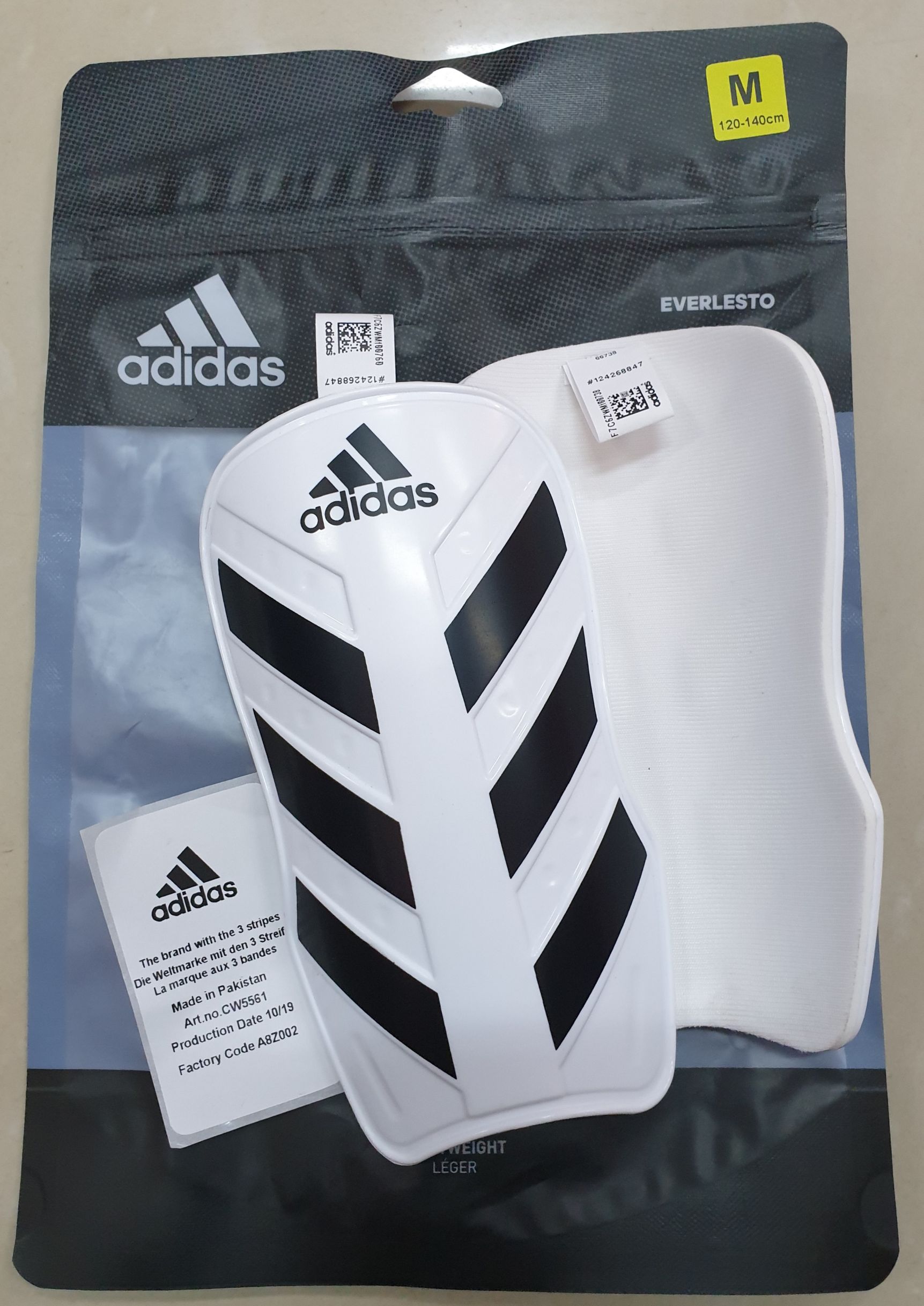 ADIDAS SHINGUARDสนับแข้ง รุ่น Everlesto สินค้าของแท้ 100%