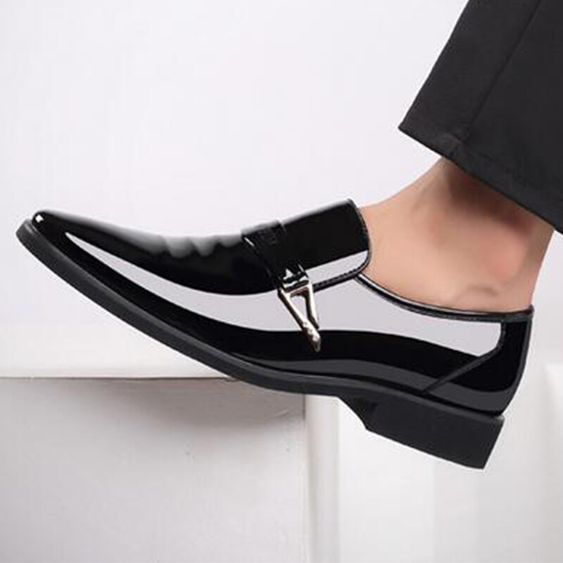 MUSTYS รองเท้าผู้ชายรองเท้าคลื่นลูกใหม่ของเวอร์ชั่นเกาหลีของแนวโน้มของผู้ชายรองเท้ารองเท้ารองเท้า