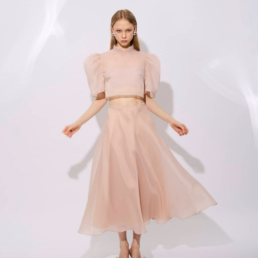 NICHP : Lunar skirt กระโปรงผ้าออแกนดี้ มีซับใน ไม่มีขอบ ราคา 3,347 บาท*ส่งฟรี