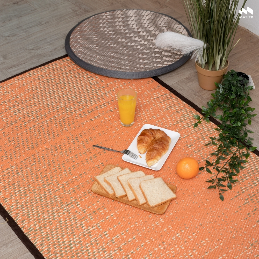 Mat-Er, a Carpet Substitute Mat, Pat-Ta-Pii, Olive Green Color – Recycled Mat, Double-Sided Use, Tightly Woven, Durable, Does Not Absorb Dust. ราคา 1,350 บาท*ส่งฟรี
