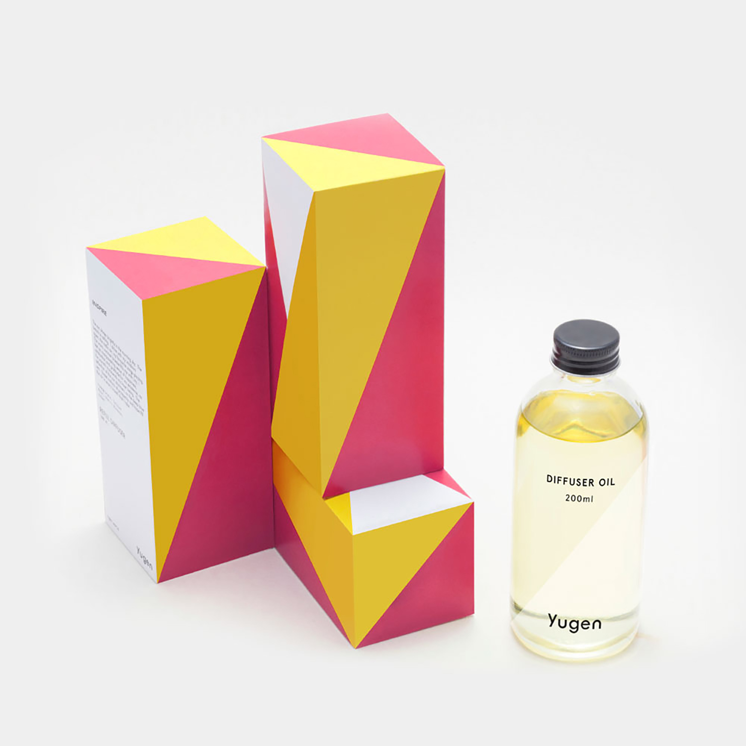 Yugen ผลิตภัณฑ์กระจายกลิ่นหอมแบบรีฟิล กลิ่น อินสไปร์ (Yugen - Diffuser oil 200 ml / Scent : INSPIRE) ราคา 2,050 บาท*ส่งฟรี