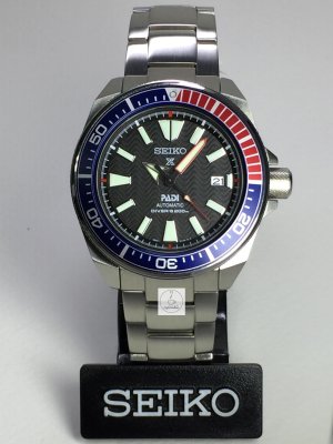 ดูภาพ นาฬิกา SEIKO PROSPEX PADI SAMURAI รุ่น SRPB99K1 AUTOMATIC SCUBA DRIVER'S 200 m. Special Edition เพิ่มเติม นาฬิกา SEIKO PROSPEX PADI SAMURAI รุ่น SRPB99K1 AUTOMATIC SCUBA DRIVER'S 200 m. Special Edition