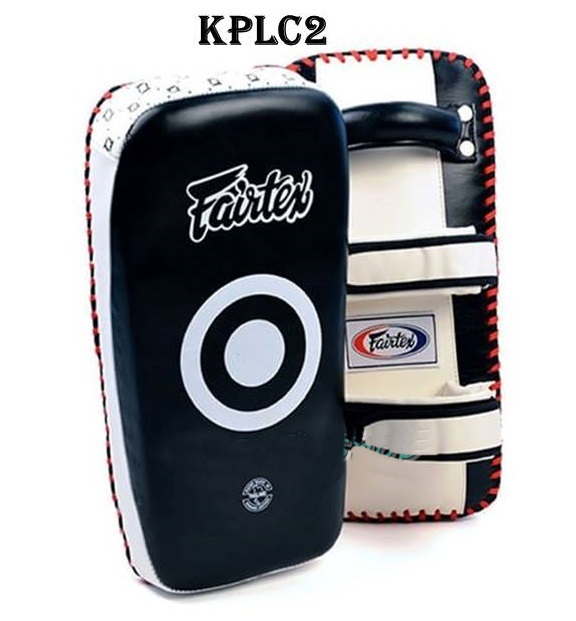 Fairtex Kick Curved Pads KPLC2 Standard Black-White for Training MMA K1 เป้าเตะแบบโค้ง  แฟร์เท็กซ์ สีดำ-ขาว หนังแท้ สำหรับเทรนเนอร์ ในการฝึกซ้อมนักมวย