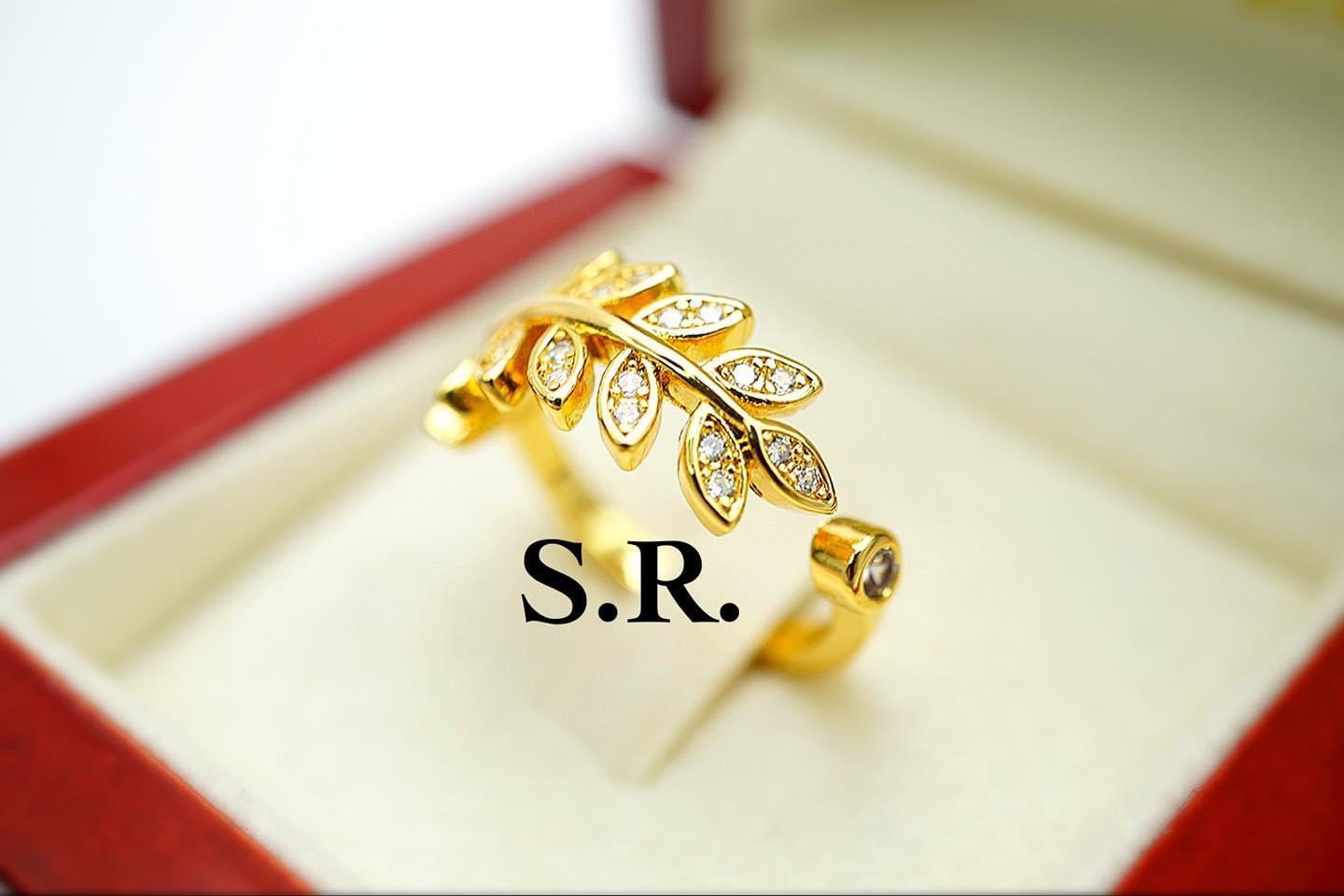 S.R. Olive Leaf Gold Ring with 2 Diamonds, 1.5 Slings of Gold, with Certificate of Product, Gold Plated, 100% Pure Gold Plated. ราคา 515 บาท*ส่งฟรี
