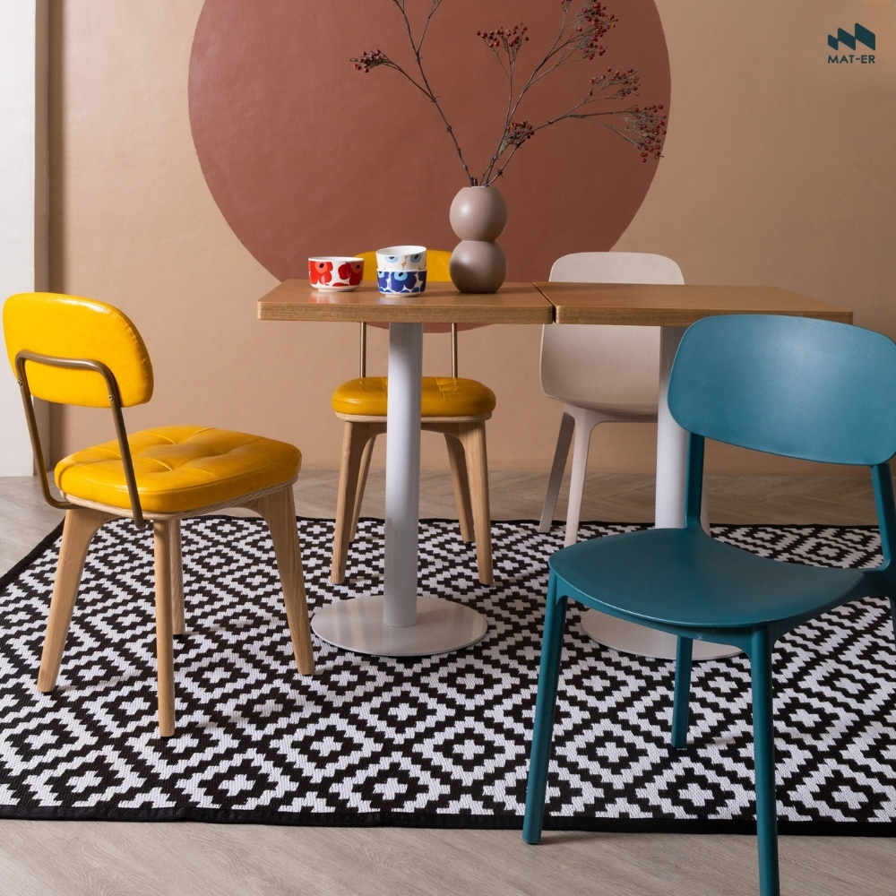 Mat-Er, a Carpet Alternative, Merry Merry Pattern (Black and White), Black and White Tone, Modern, Simple and Cool, Suitable for Every Style of Home. ราคา 1,350 บาท*ส่งฟรี