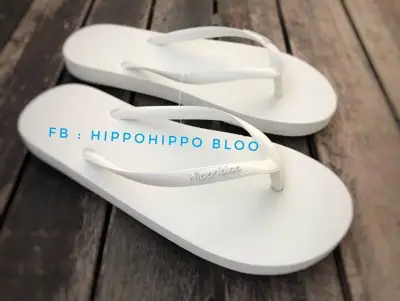 สีขาวล้วน สายเล็ก All White Slim Hippo shoe รองเท้าแตะฮิปโป 36- 37-38-39-40