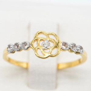 สินค้า Happy Jewelry แหวนเพชรของแท้ คามิเลียกระเปราะว่าง ทองแท้ 9k 37.5% ขายได้ จำนำได้ ME583
