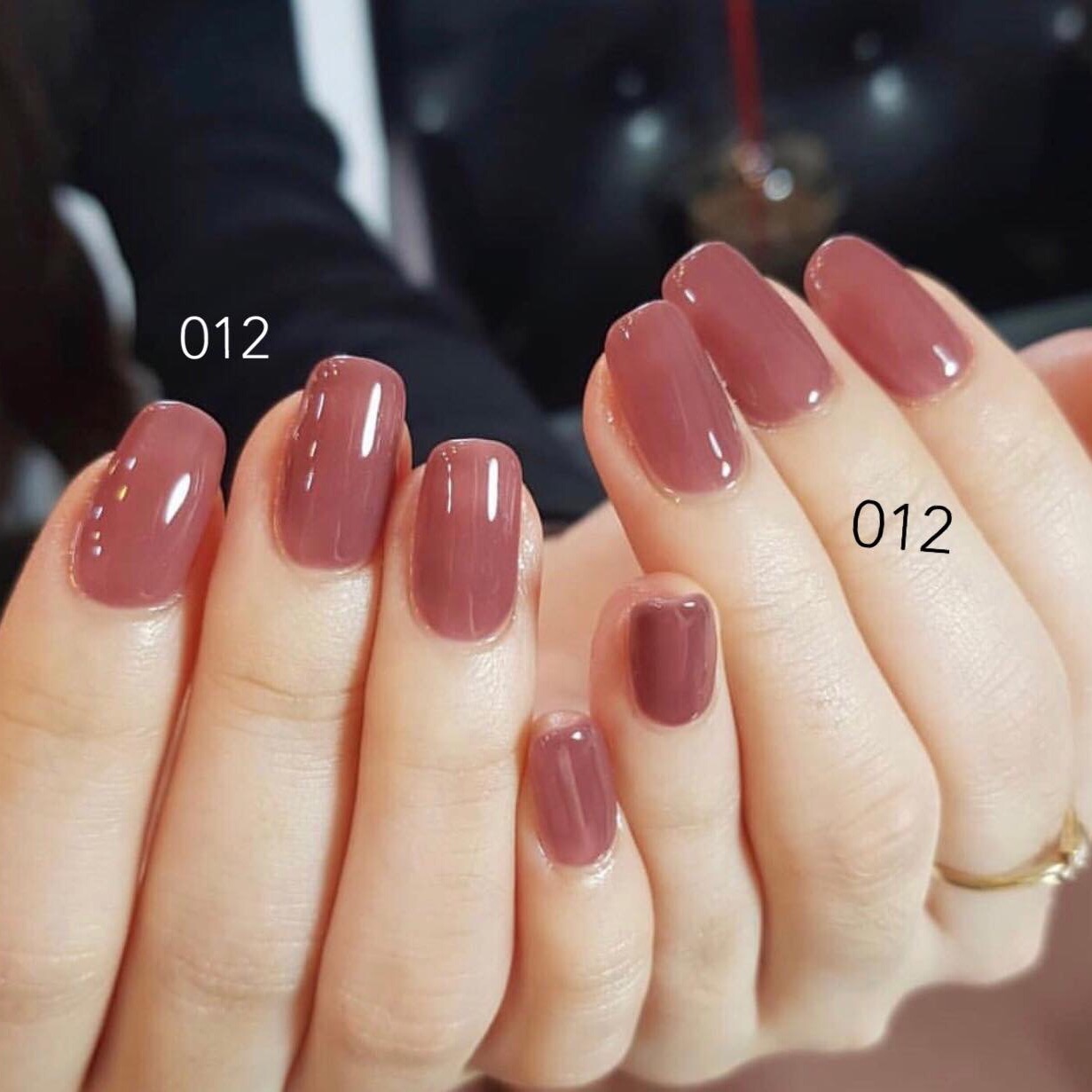 สีทาเล็บกึ่งเจล เงาพรีเมี่ยม ไม่ต้องอบ สี012 แบรนด์ Rada Nail