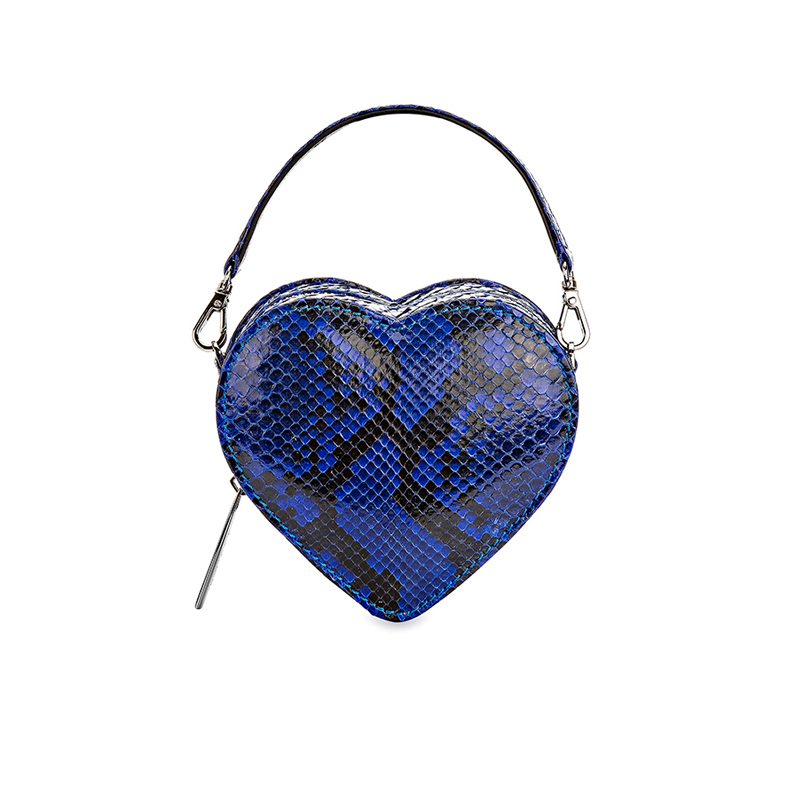 [S'UVIMOL] Tiny Heart Bag - Glossy Electric Blue PYTHON กระเป๋าจิ๋วทรงหัวใจหนังงูสีน้ำเงินเงา ราคา 8,090 บาท*ส่งฟรี