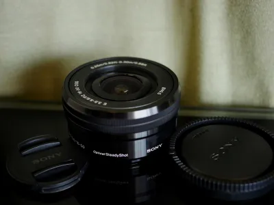Sony E 16-50mm f3.5-5.6 PZ OSS SELP1650 Black lens