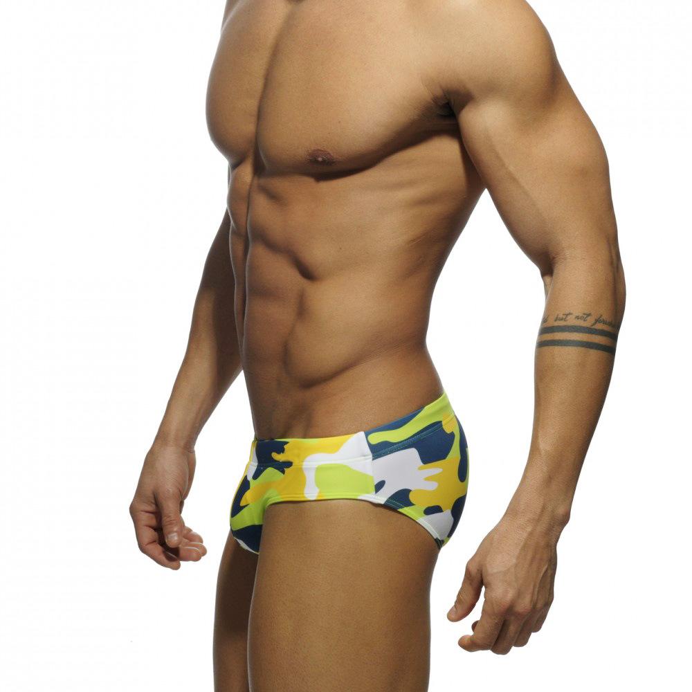 กางเกงว่ายน้ำผู้ชายสามเหลี่ยมเพิ่มกางเกงว่ายน้ำเซ็กซี่แฟชั่นป้องกันแสง (สีฟ้า)
